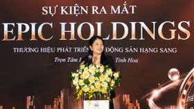Chủ tịch HĐQT Công ty cổ phần Epic Holdings: Lương Hồng Anh phát biểu tại sự kiện