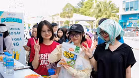Thịt gia cầm chế biến Hàn Quốc được người Hà Nội đón nhận tại Lễ hội Con đường văn hóa Hàn Quốc 2026