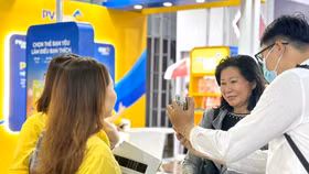 Lộ diện 7 nhà đầu tư muốn sở hữu hơn 30% vốn PVcomBank
