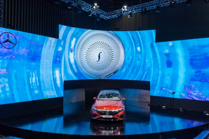 Sedan điện EQS của Mercedes-Benz tại Triển lãm ô tô Việt Nam 2022 ảnh 1 Sedan điện EQS của Mercedes-Benz