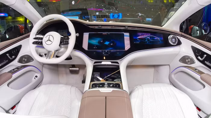 Sedan điện EQS của Mercedes-Benz tại Triển lãm ô tô Việt Nam 2022 ảnh 4 Sedan điện EQS của Mercedes-Benz