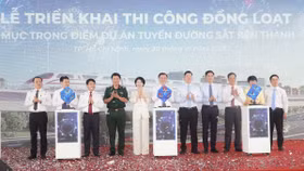 Trong giai đoạn cao điểm, dự kiến 10.000 công nhân, kỹ sư và lực lượng kỹ thuật được huy động để thi công trên khắp tuyến