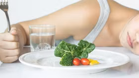 Ăn uống lành mạnh quá đà: Đừng để cơ thể bị suy kiệt