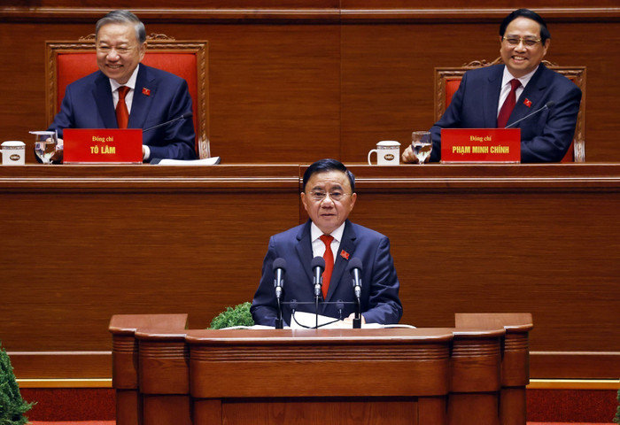 ong-tran-cam-tu-tai-giu-chuc-thuong-truc-ban-bi-thu-khoa-xiv.jpg