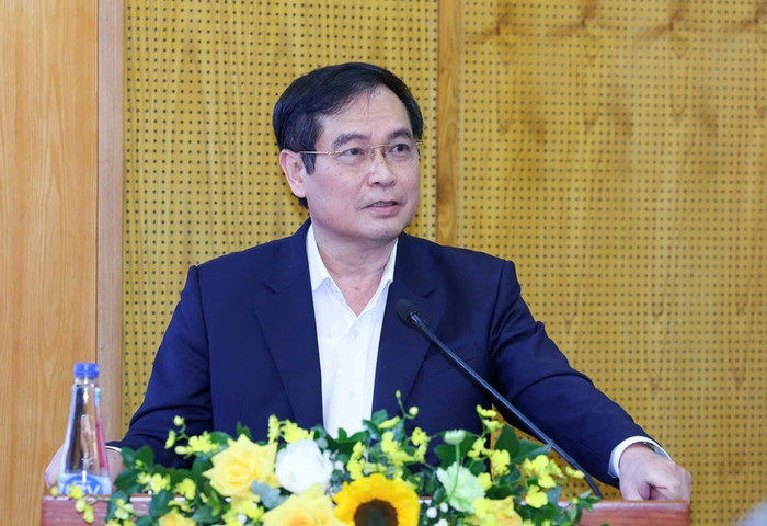 pho-truong-ban-tuyen-giao-va-dan-van-trung-uong-phan-xuan-thuy-phat-bieu-khai-mac-hoi-nghi.jpg