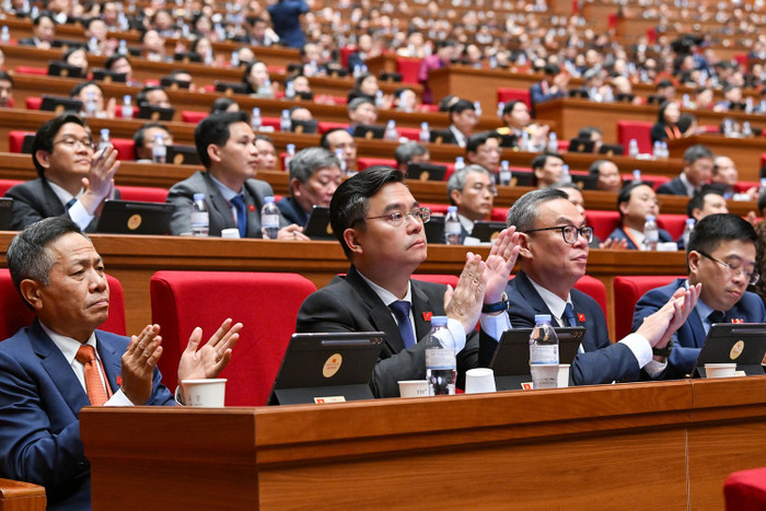 cac-dai-bieu-du-phien-thao-luan-o-hoi-truong-chieu-211.jpg