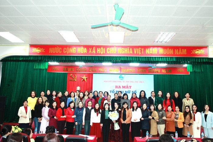 cac-thanh-vien-to-phu-nu-so-va-cau-lac-bo-doanh-nhan-nu-phuong-phu-dien-ra-mat.jpg