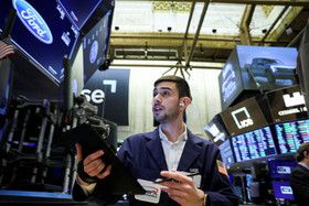 Phố Wall lao dốc khi bất ổn Trung Đông thổi bùng lo ngại lạm phát