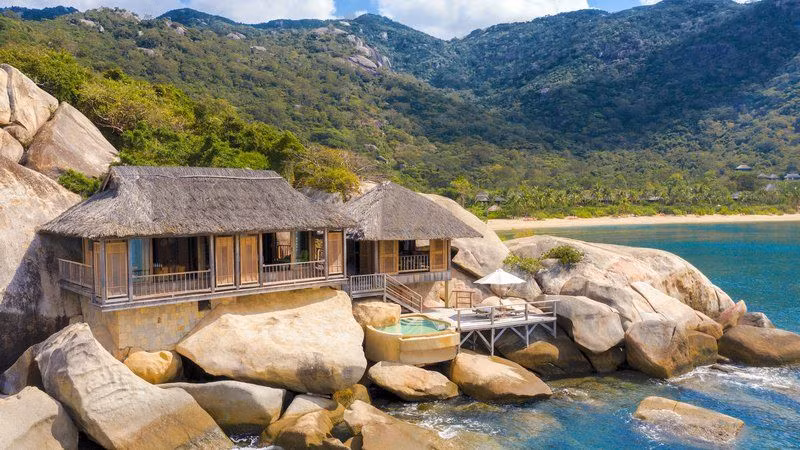 ninh-van-bay.jpg