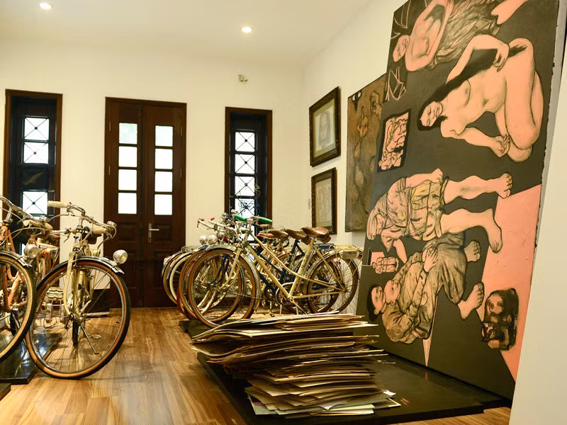 tranh của Nguyễn Linh