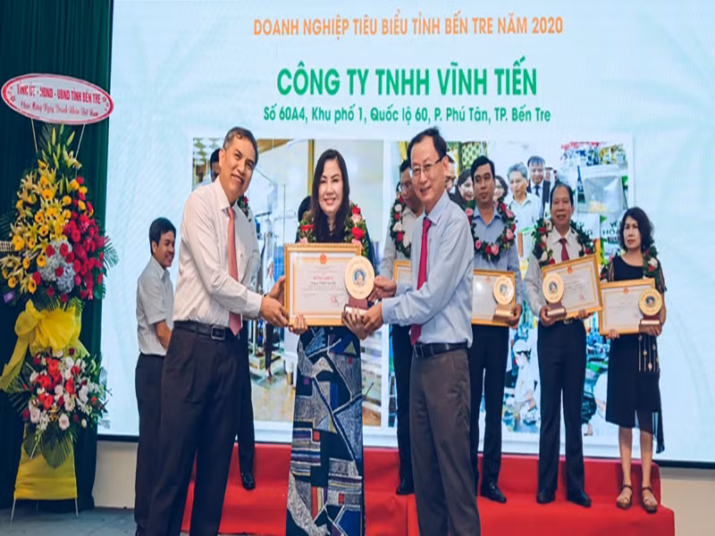 CEO VĨNH TIẾN ĐẶNG THỊ TRÚC LAN CHI: TỪ MỘT THỢ MAY TRỞ THÀNH NGƯỜI ĐƯA ĐẶC SẢN QUÊ NHÀ RA THẾ GIỚI