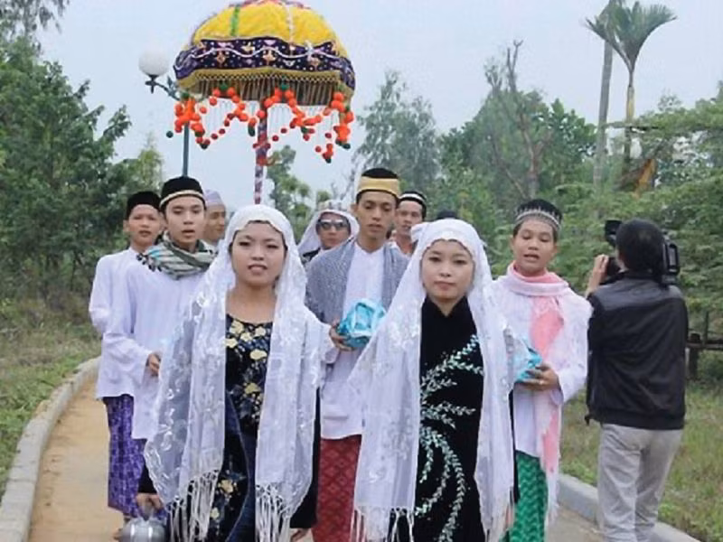 Làng Chăm Phũm Soài - An Giang: Tết của yêu thương & tha thứ ảnh 8