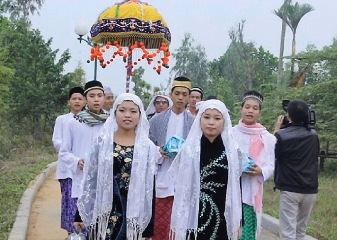 Làng Chăm Phũm Soài - An Giang: Tết của yêu thương & tha thứ ảnh 11