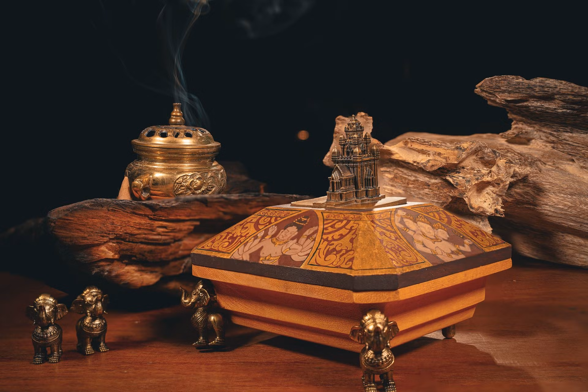 Trầm - Trân bảo từ “lằn ranh của sự tử tế” ảnh 4