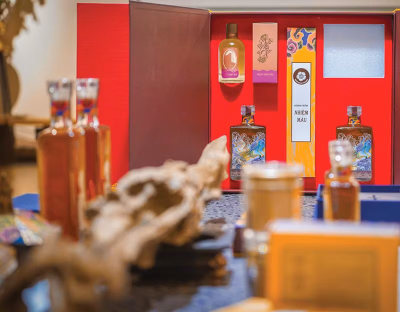 Trầm - Trân bảo từ “lằn ranh của sự tử tế” ảnh 13