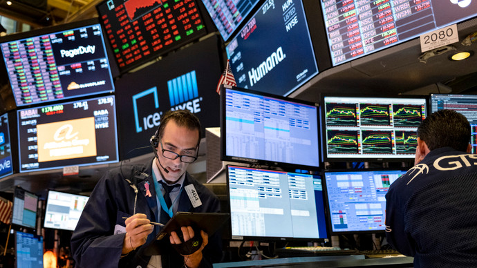 S&P 500 và Nasdaq tiếp tục lập đỉnh, vốn hoá Nvidia sắp xô đổ mốc 4.000 tỷ USD