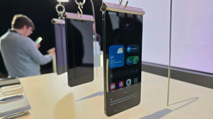 Samsung ra mắt Galaxy S25 Edge, đi trước Apple trong cuộc đua điện thoại siêu mỏng
