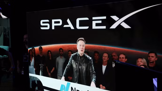 SpaceX bùng nổ ngày chào sàn, Elon Musk thành tỷ phú nghìn tỷ USD đầu tiên trên thế giới