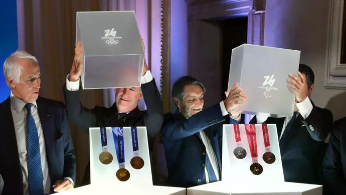 Giá vàng bạc lập đỉnh, huy chương Olympic mùa Đông trở nên đắt giá nhất lịch sử