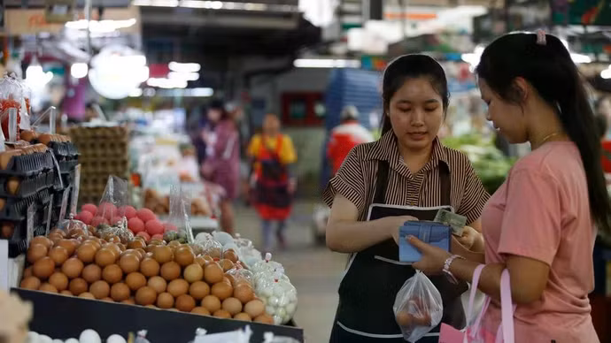 Thái Lan huy động các tập đoàn tỷ phú giảm giá hàng hóa để hạ nhiệt chi phí sinh hoạt