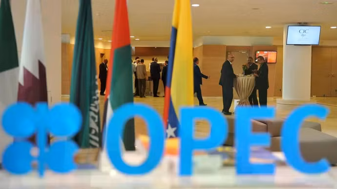 Mâu thuẫn nội bộ OPEC lại bùng phát 