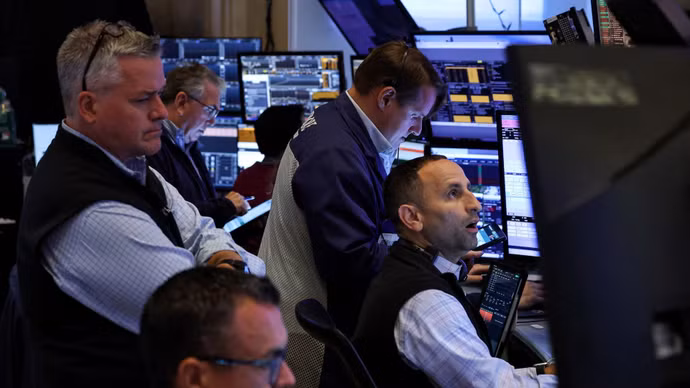 Căng thẳng Mỹ-Iran tái bùng phát, giá dầu tăng vọt 6%