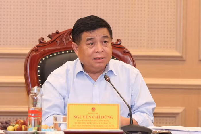 Bộ trưởng Bộ Kế hoạch và Đầu tư Nguyễn Chí Dũng, đồng thời là Chủ tịch Hội đồng thẩm định Nhà nước