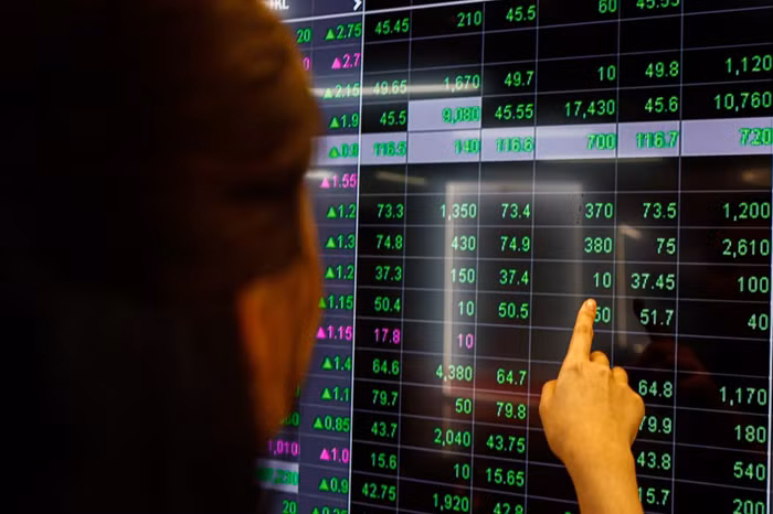 Công ty chứng khoán gợi ý các chủ đề đầu tư tiềm năng năm 2025