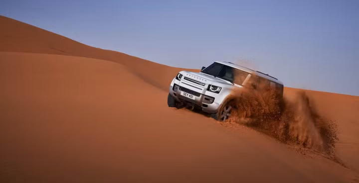 Land Rover Defender 130 chốt lịch ra mắt vào ngày 31 tháng 5