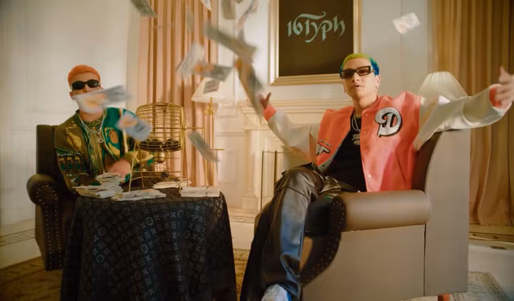 Áo khoác bóng chày được giới trẻ Việt nhiệt tình săn đón