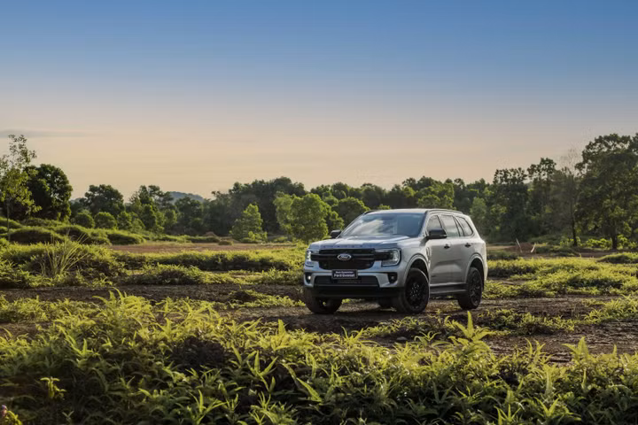 Ford Everest thế hệ mới chính thức ra mắt thị trường Việt Nam