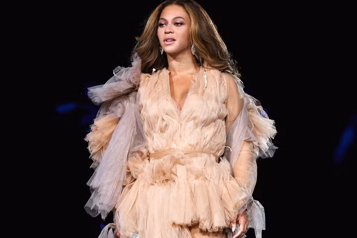 Vé VIP tại tour diễn 'RENAISSANCE' của Beyoncé được đấu giá trên 50.000 USD?