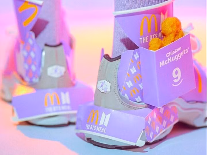 “Độ” sneaker chất lừ từ giấy gói bữa ăn BTS của McDonald