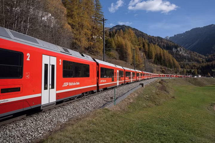 Thụy Sĩ lập kỷ lục về đoàn tàu dài nhất thế giới