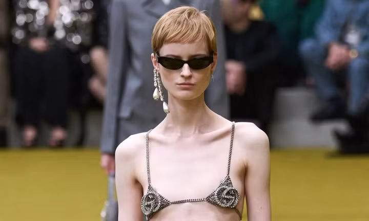 Thiết kế Thu Đông 2023 táo bạo của Gucci