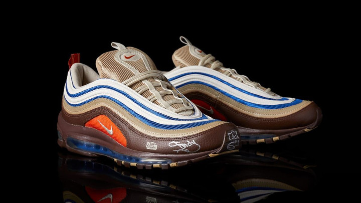 Nike Air Max 97 của Eminem được bán lại với giá 1,2 tỷ đồng