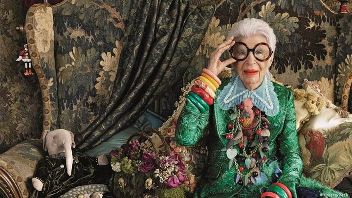 Căn hộ xa hoa và nghệ thuật của biểu tượng thời trang Iris Apfel