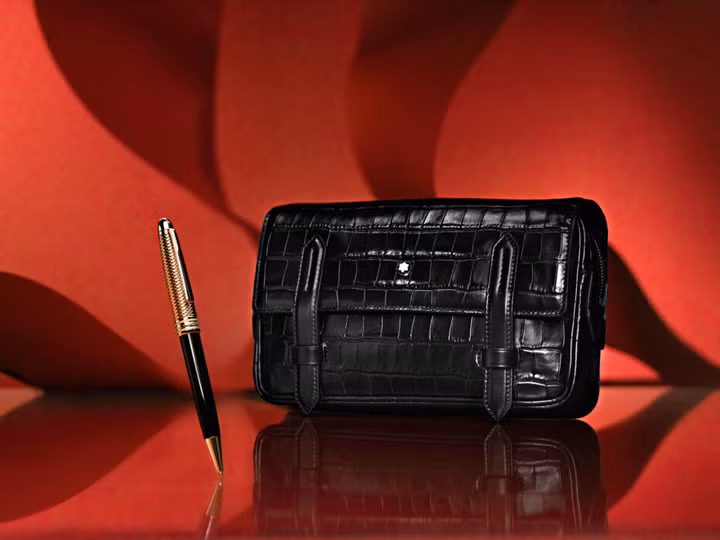 Gợi ý quà tặng tình nhân trong chiến dịch Montblanc Valentine 2023