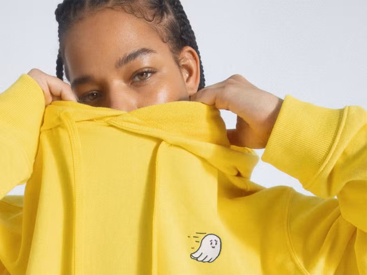 Bershka cung cấp khả năng tùy chỉnh thời trang thông qua Custom Labs