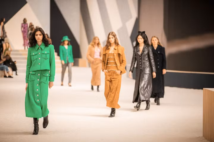 BST Haute Couture của nhà mốt CHANEL - Sang trọng theo cách tối giản