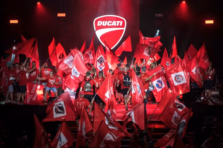 World Ducati Week 2022 đỏ rực với sự góp mặt của 80.000 biker toàn cầu