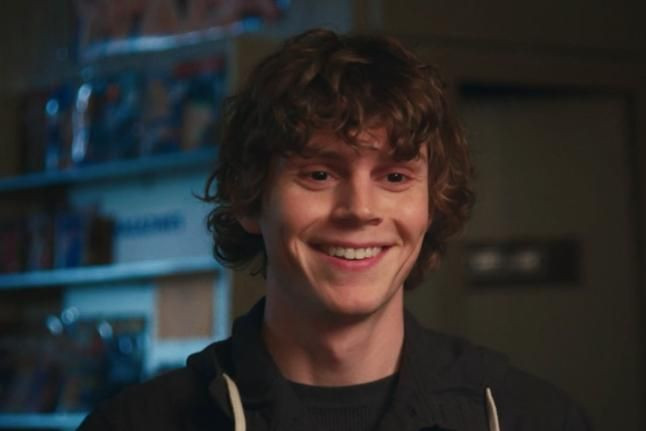 Evan Peters bày tỏ mong muốn được đóng một nhân vật lãng mạn