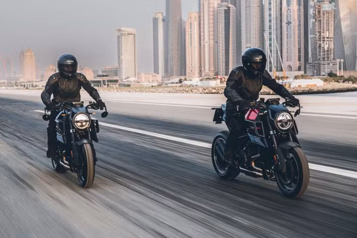 Brabus và KTM hợp tác phát triển siêu mô tô giới hạn Brabus 1300R