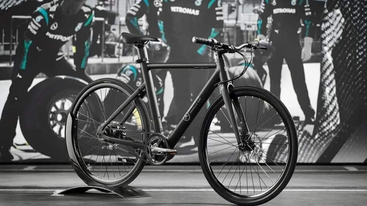 Chiếc eBike gần trăm triệu của Mercedes-Benz có gì thú vị?