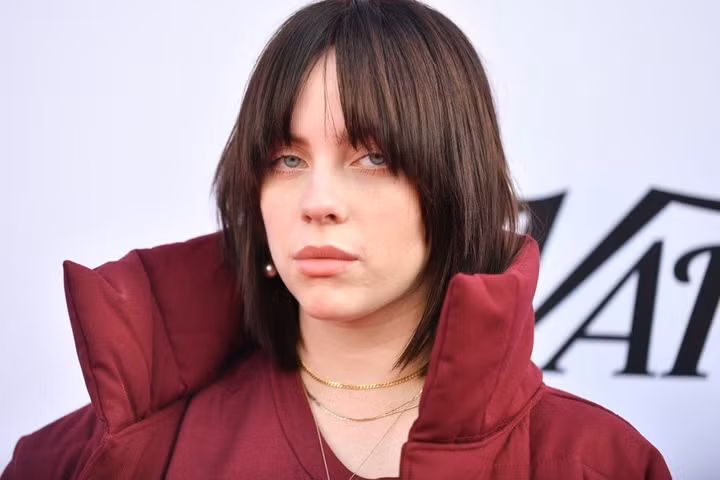 Billie Eilish được chọn làm người thay thể Travis Scott tại Coachella 2022?