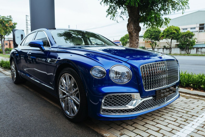 Xe Bentley Flying Spur Hybrid xe xanh siêu sang hàng đầu về Việt Nam