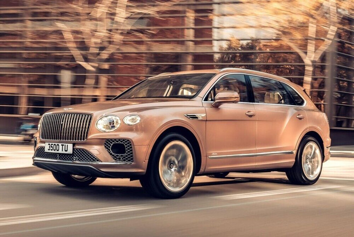 Bentley Bentayga EWB chính thức giới thiệu khoang nội thất rộng nhất