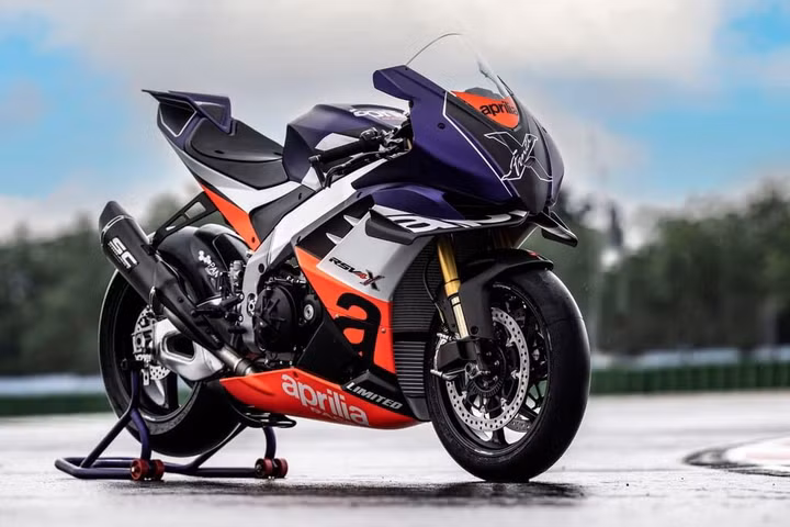 Aprilia RSV4 Xtrenta mạnh 230 mã lực, giới hạn chỉ 100 xe
