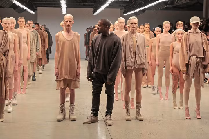 Yeezy vướng phải hạn chế trong các hoạt động độc lập sau khi Kanye West chấm dứt quan hệ đối tác với GAP