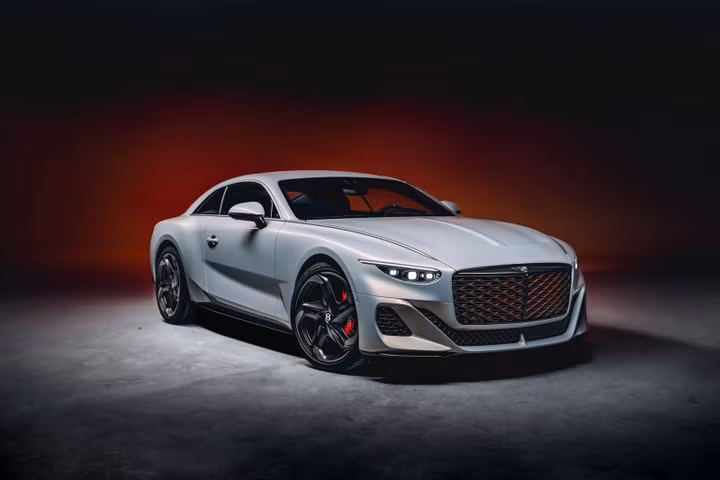 Bentley Mulliner Batur - Mẫu xe mạnh nhất nhà Bentley